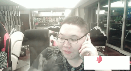 LOL小智直播时心态爆炸 自称丢人欲退出主播圈