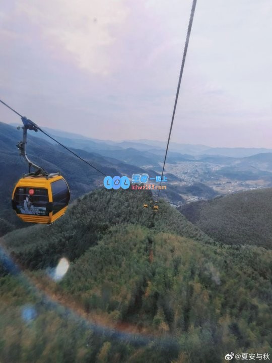 夏安分享征服武功山旅游照与余霜同行
