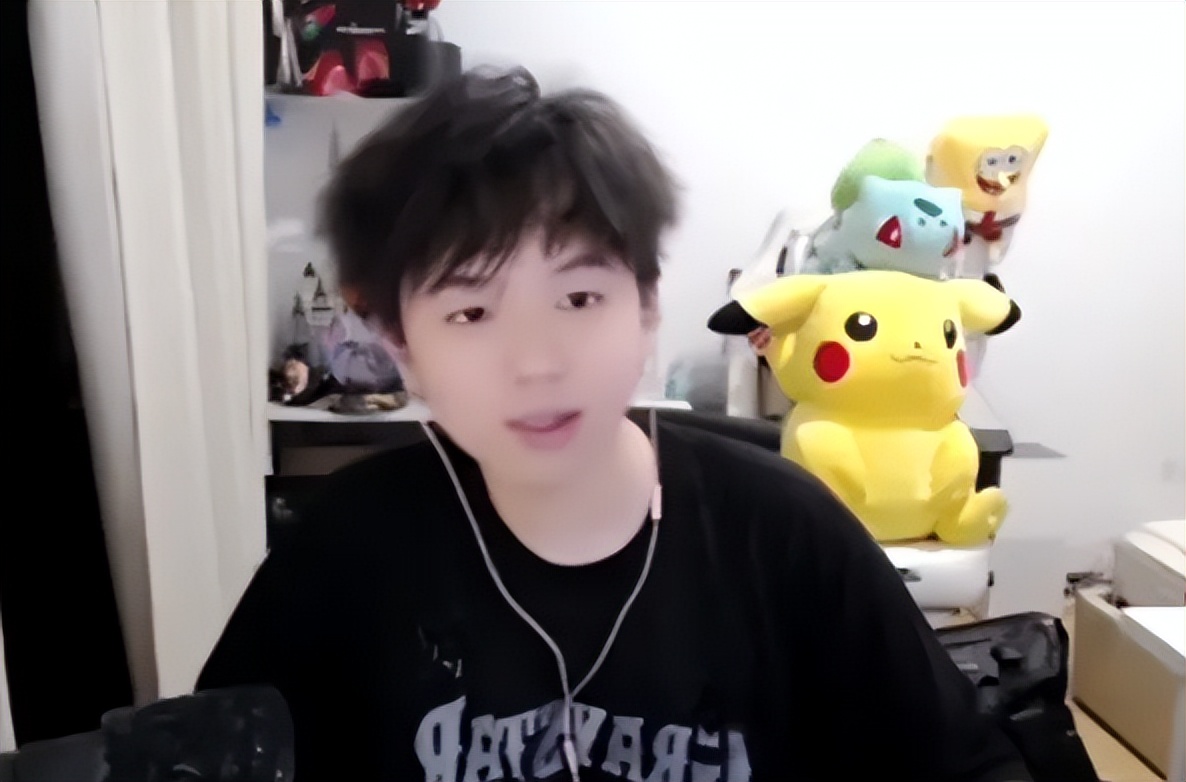 RNG格局解约离队,合同问题宣布停播,打职业被嘲零胜打野!