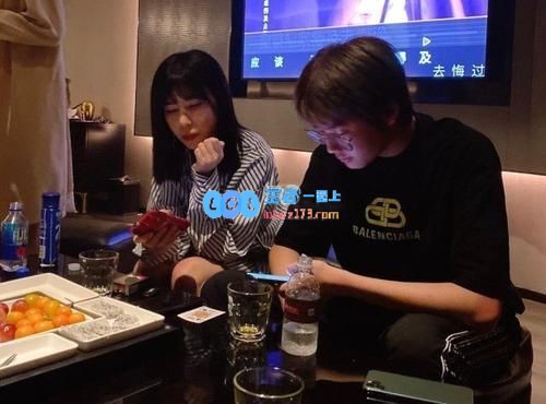 水子哥每次团体活动都参与享受吃瓜乐趣的阿水必不可少