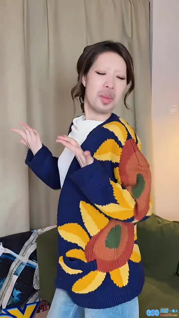 主持希然与闺蜜合拍甜蜜视频:希望我能成为你心中那份独特的糍粑