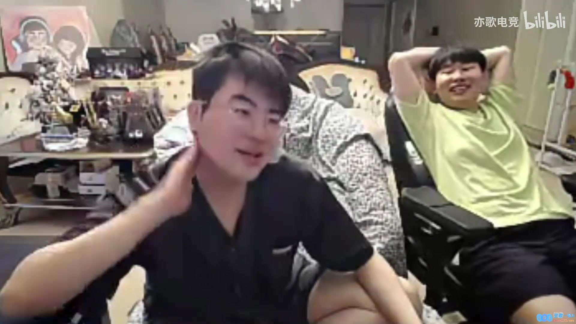姿态小Wei看JDG淘汰单曲《京红一面》Wei：太有才了活该他火！热议背后，令人深思的音乐文化