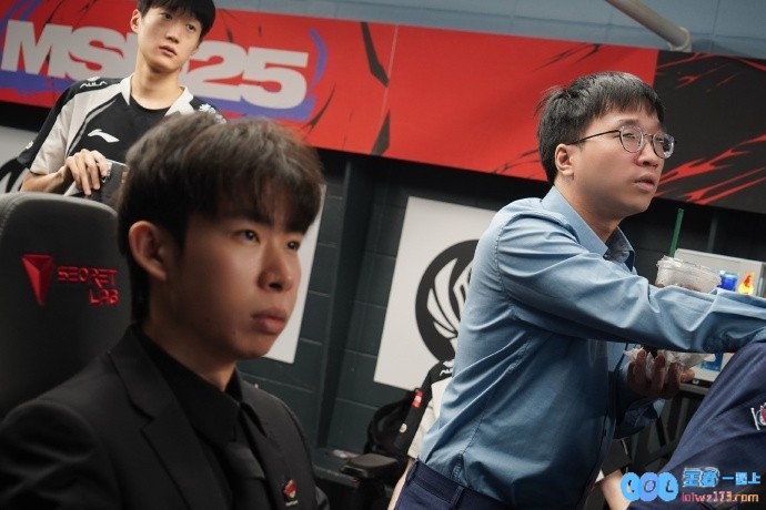 AL发布对阵FLY赛前返图：MSI首场比赛即将开始，AL加油，各界齐聚为之欢呼