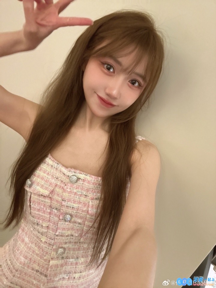 女主持人Baobao晒照：已经无心上节前最后两天班了~她的心灵之旅不可不知！