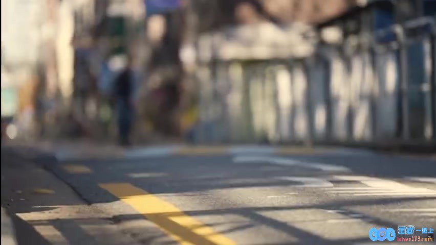 网友热议HLE续约视频：韩国人玩滑板＝？感觉莫名其妙唐唐的，背后的故事更引人思考