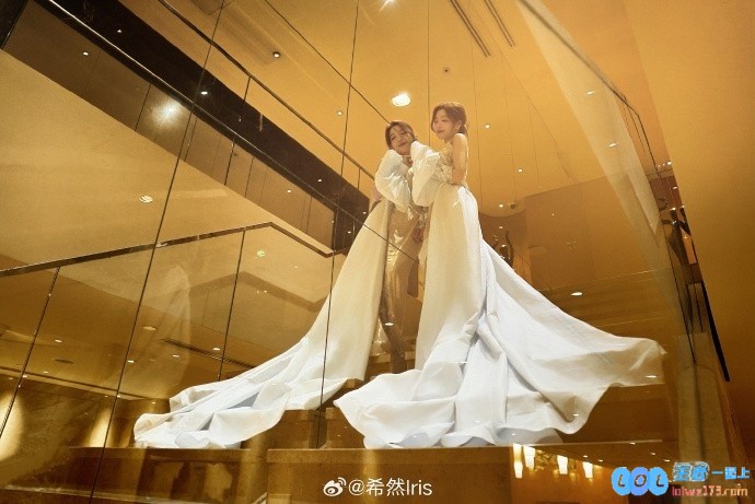 主持人希然晒照：映雪❄️，在寒冷中绽放优雅的美丽瞬间