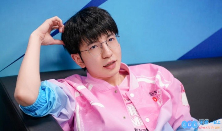 涵艺辟谣朱开爆料的Elk去iG言论：“Elk明天才会决定，别搞乱了”引发众多讨论，关注度再攀高峰