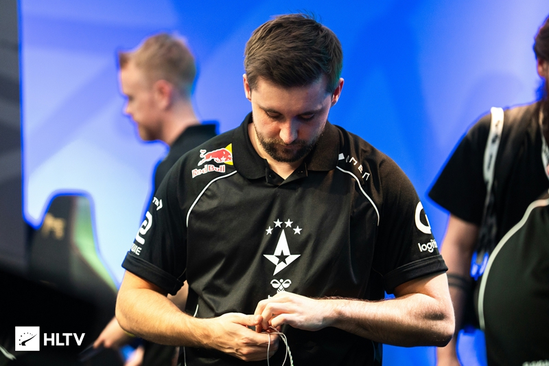 HooXi：在G2的评价两极分化，若无CS会当会计