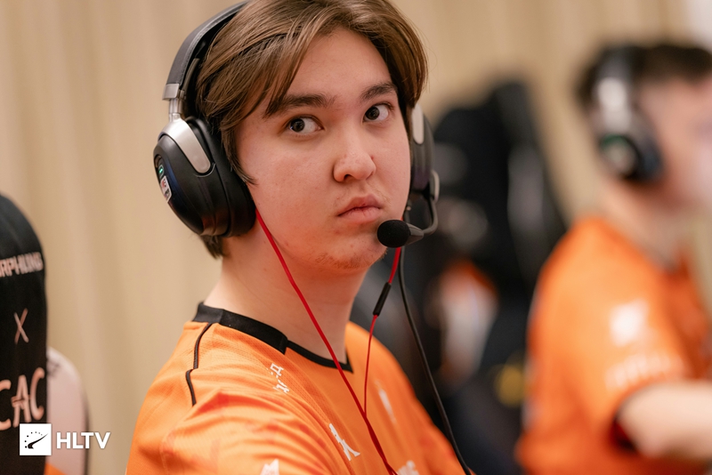 官宣：Virtus.pro正式下放ICY，提拔b1st至主队