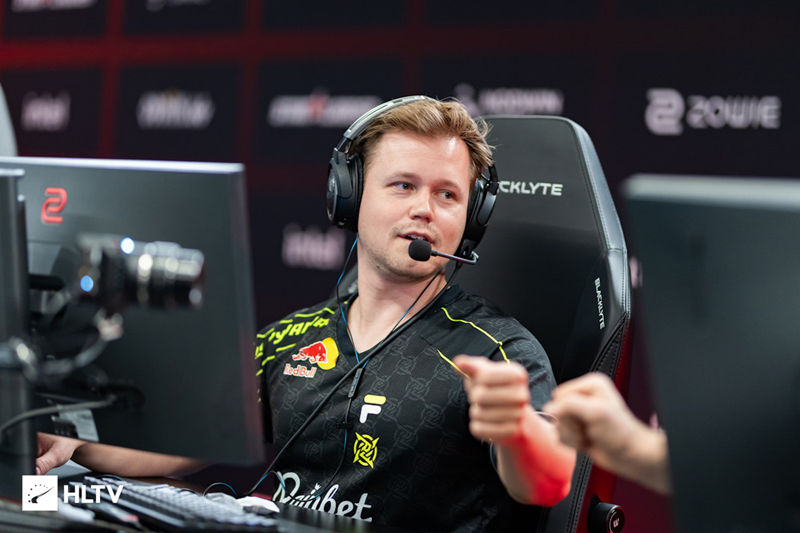 HLTV出品：VRS排名争夺战的利与弊