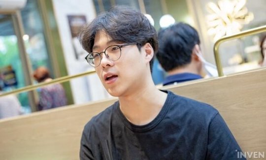 Smeb：说到加入LPL 其实我很早就决定加入KT