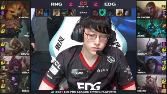 RNG复活成功！RNG 3-2击败EDG成功挺进总决赛