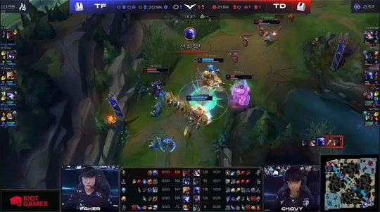 Chovy卡萨丁16级基地爆炸 Deft 2-1击败Faker