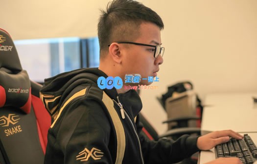 采访越南Faker：不远万里的追梦少年
