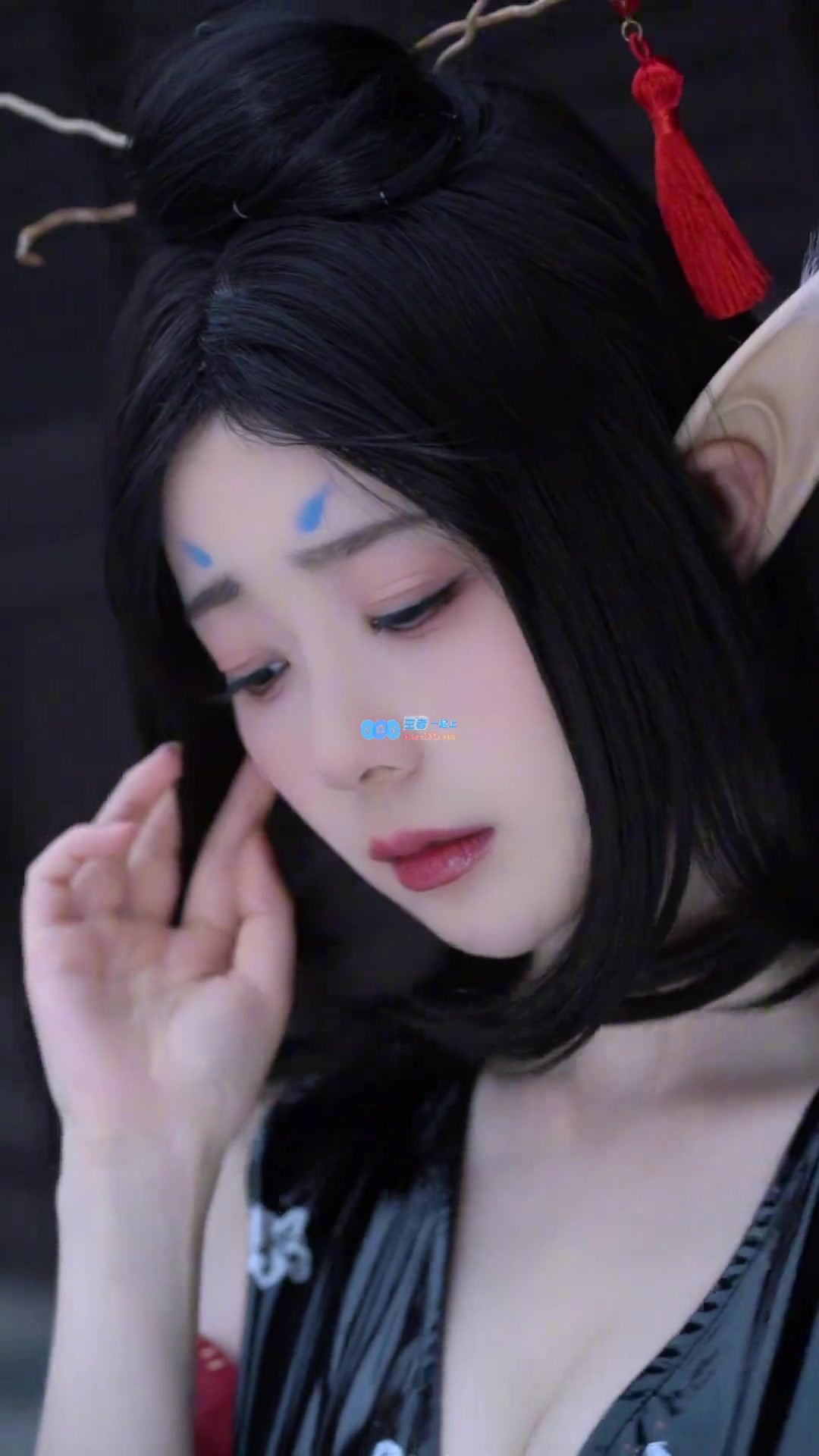 真是令我欢喜?《黑神话》萍萍演员再晒COS：国庆皮肤限时返场！