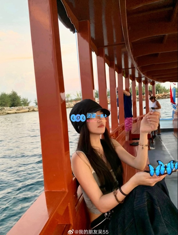 哥哥视角！JKL女友吴55分享岛民日活动趣事，尽显海边风情🐬👒