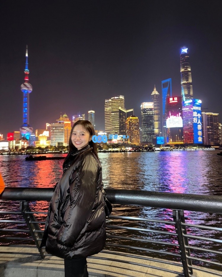 LCK主持尹秀彬分享上海美丽夜景：“梦中南柯💐”的感慨