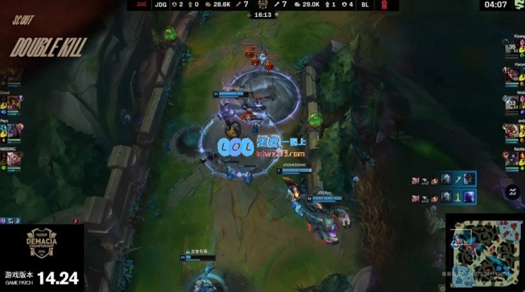 🎮维克托闪耀登场，老贼飞机难敌光辉进化JDG战胜宝蓝队实现大逆转