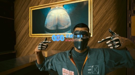 《2077》公寓照片更新倍受好评：帕南魅力臀部完美陈列在公寓相框中
