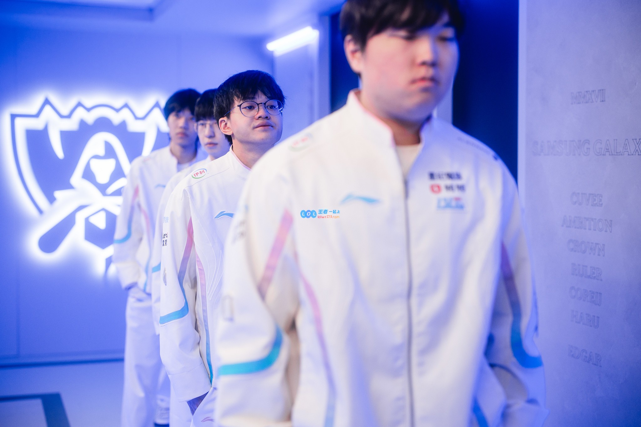 奇怪！Knight曝光Bin在比赛中不断高喊“干掉Xun！干掉Xun！”