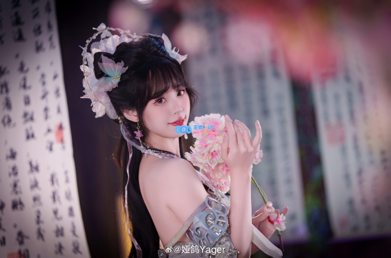 ?优雅紫韵斗艳！永劫无间女主播COS紫萍：肌肤如雪红润透亮美无瑕