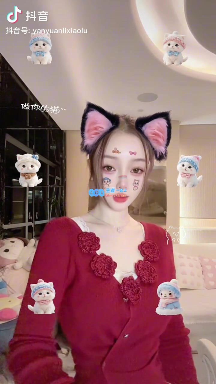 李小璐手势舞引发热议，评论纷纷提及与PGONE的往事无法释怀