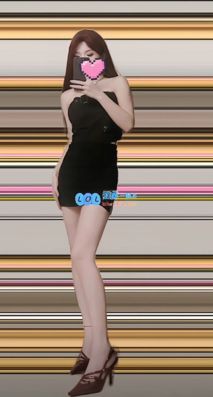 魅力无穷的DOTA女玩家年度精华：前凹后翘玩刀塔的她们真是太迷人了