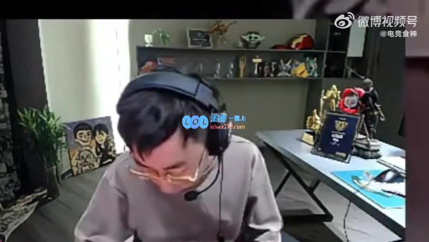 水晶哥坦言：后悔没有认真学习，但若有机会重新选择依旧会选择职业生涯