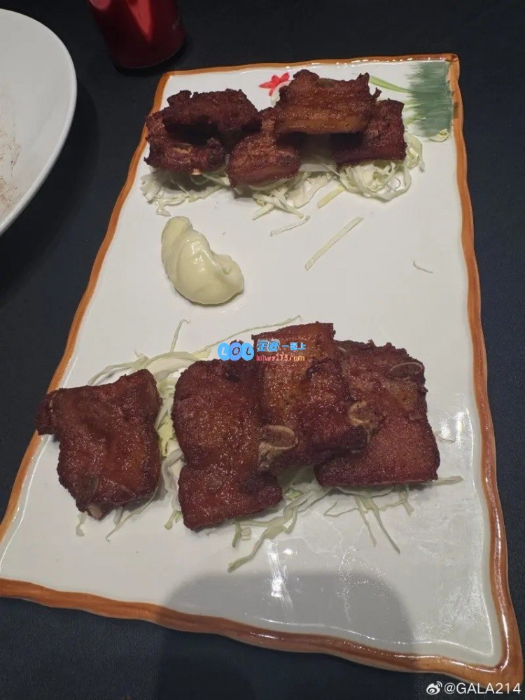 iG战队年夜饭分享！TheShy开心表示：美味极了！祝大家新年快乐！