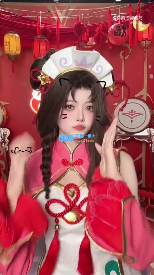 骆歆新发布COS视频：快来给心爱的小女孩萨勒芬妮点个赞再离开吧