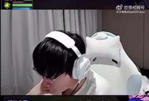 Tian：Theshy的失败责任在他自己身上，我只是在提醒打野要关注上路视野