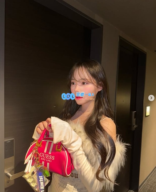 Oner姐姐携手姐妹们畅游美食之旅，尽享欢乐时光~