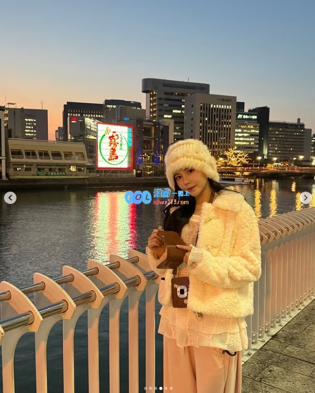 Oner姐姐携手姐妹们畅游美食之旅，尽享欢乐时光~