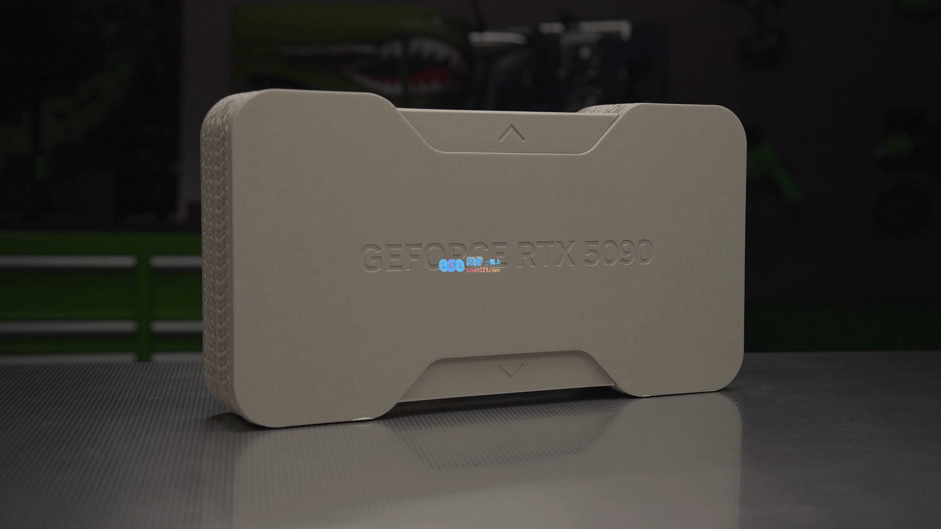 英伟达RTX5090公版显卡包装全新升级：使用可回收“纸纤维”制作的无墨环保纸盒