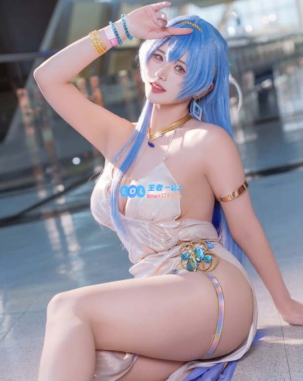 李总感到惊艳!Faker狂热美女粉丝分享Cosplay美图:视觉盛宴引发热议!