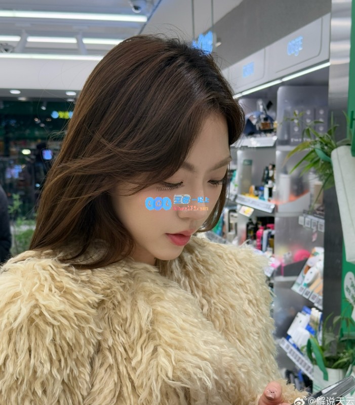 这是我心仪的对象~天云分享靓照：清澈眸子迷人微笑倾城无双
