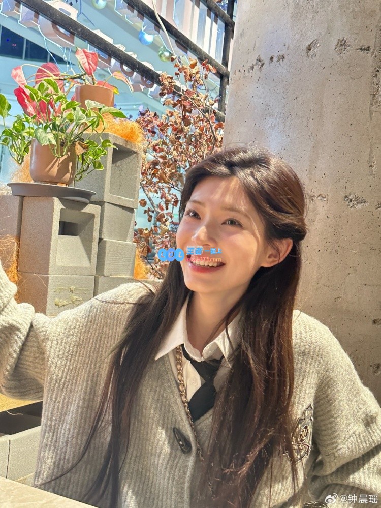 ?活力四射！《完蛋！》郑梓妍化身萌妹晒新照：piupiu～