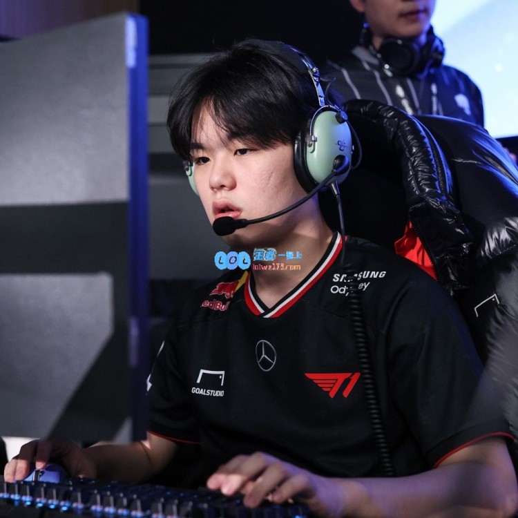 Rekkles称赞T1新下路Smash：他的进步速度让人惊讶