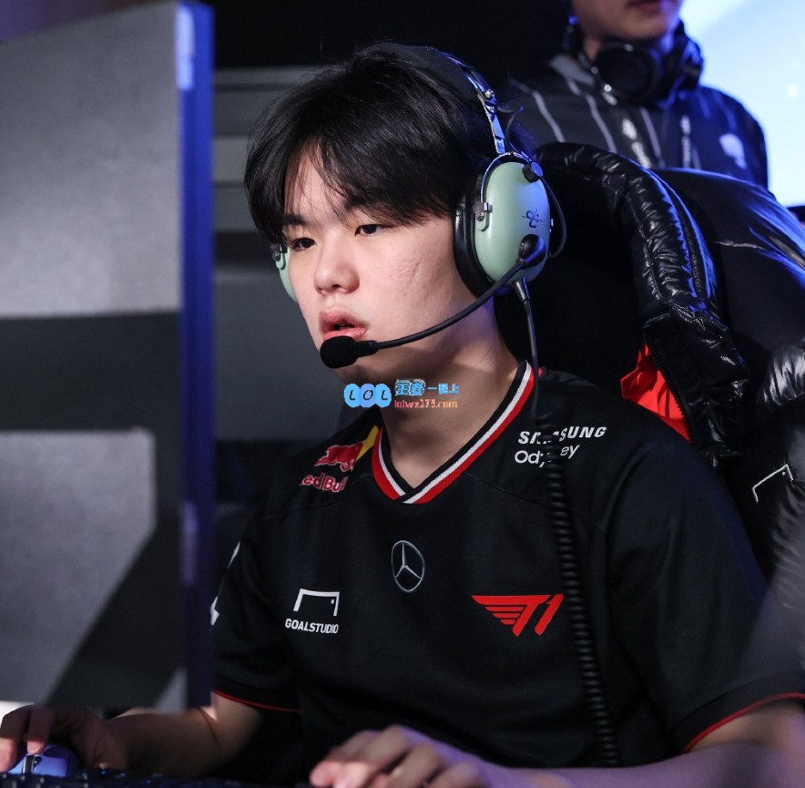 惊人数据?LoLesports官推：Smash在T1的前八场比赛KDA达到了50/9/41的恐怖记录