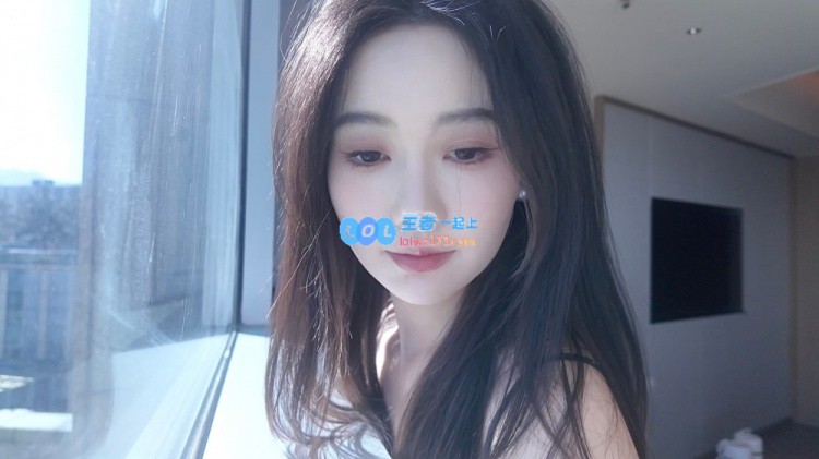 陈鱼在情人节分享美照，祝大家情人节快乐~~