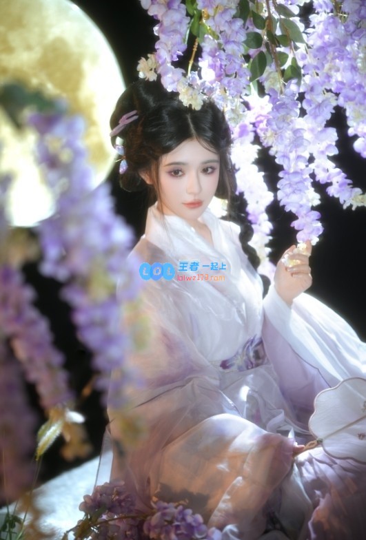 《完蛋！美女》肖鹿晒照：唯美古风尽显柔情，颜值依然超高百变惊艳