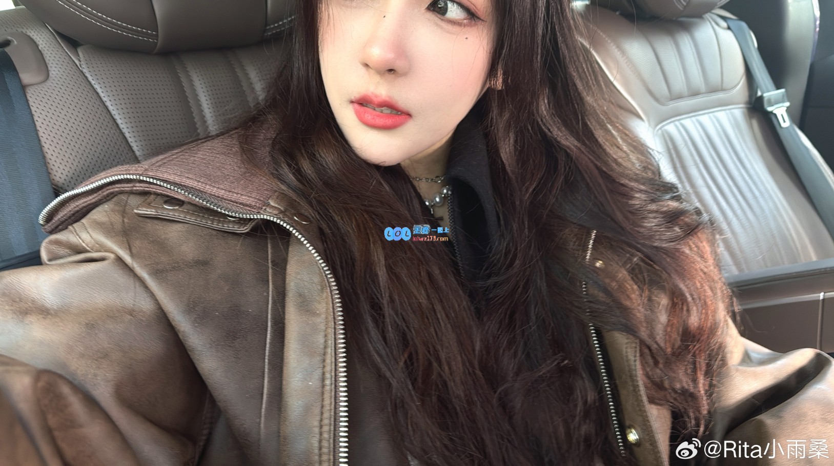 Rita晒美照：谢谢帽子有被卡到