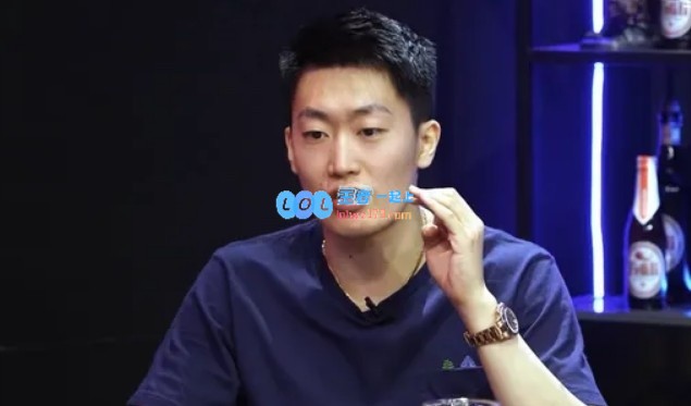 解说管泽元：这场京东大战真是让人意外，TT队伍的状态也太差了吧！