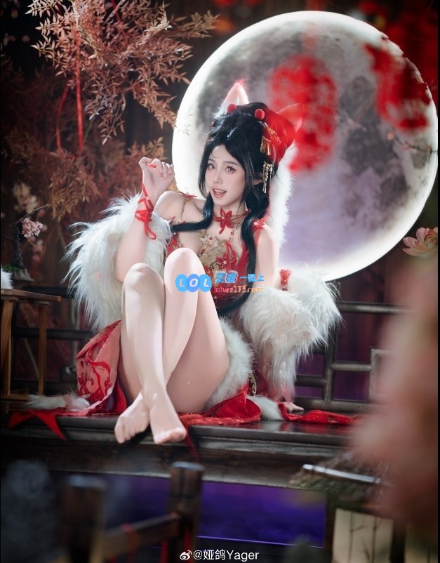 ?美腿出众~永劫无间官方主持娅鸽分享COS照：从拍摄到成片只需一夜时间