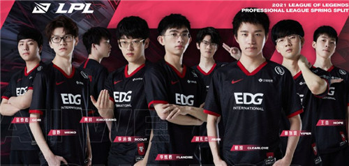 EDG以七连胜完美收官成为毫无弱点的强队银河战舰名副其实