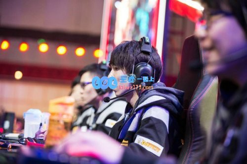 娜美揭示S4战败原因并非牛肉面，而是队内冲突加剧导致内部矛盾严重