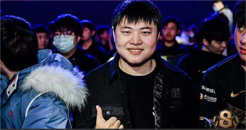 Uzi告别合同期的神RNGPDD正式获取Uzi的经济权益