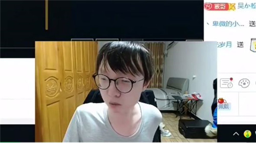 MLXG被全网热议，调侃主播队伍晋级16强后再与厂长外形对比