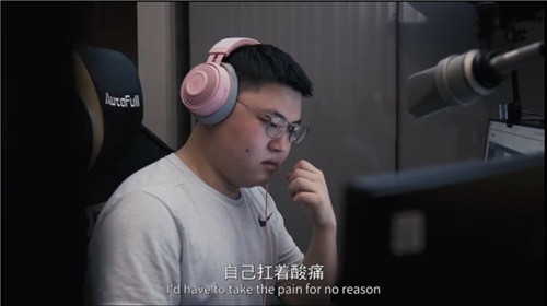 Uzi在小象首播闪耀登场RNG昔日队友送上祝福一番感人致辞让粉丝泪流满面