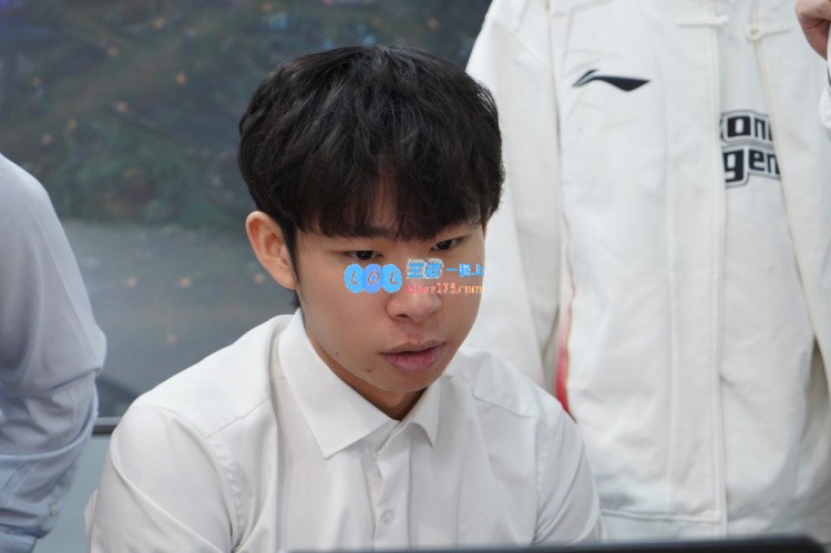 AL与JDG赛前回顾：全力以赴，激战一触即发！